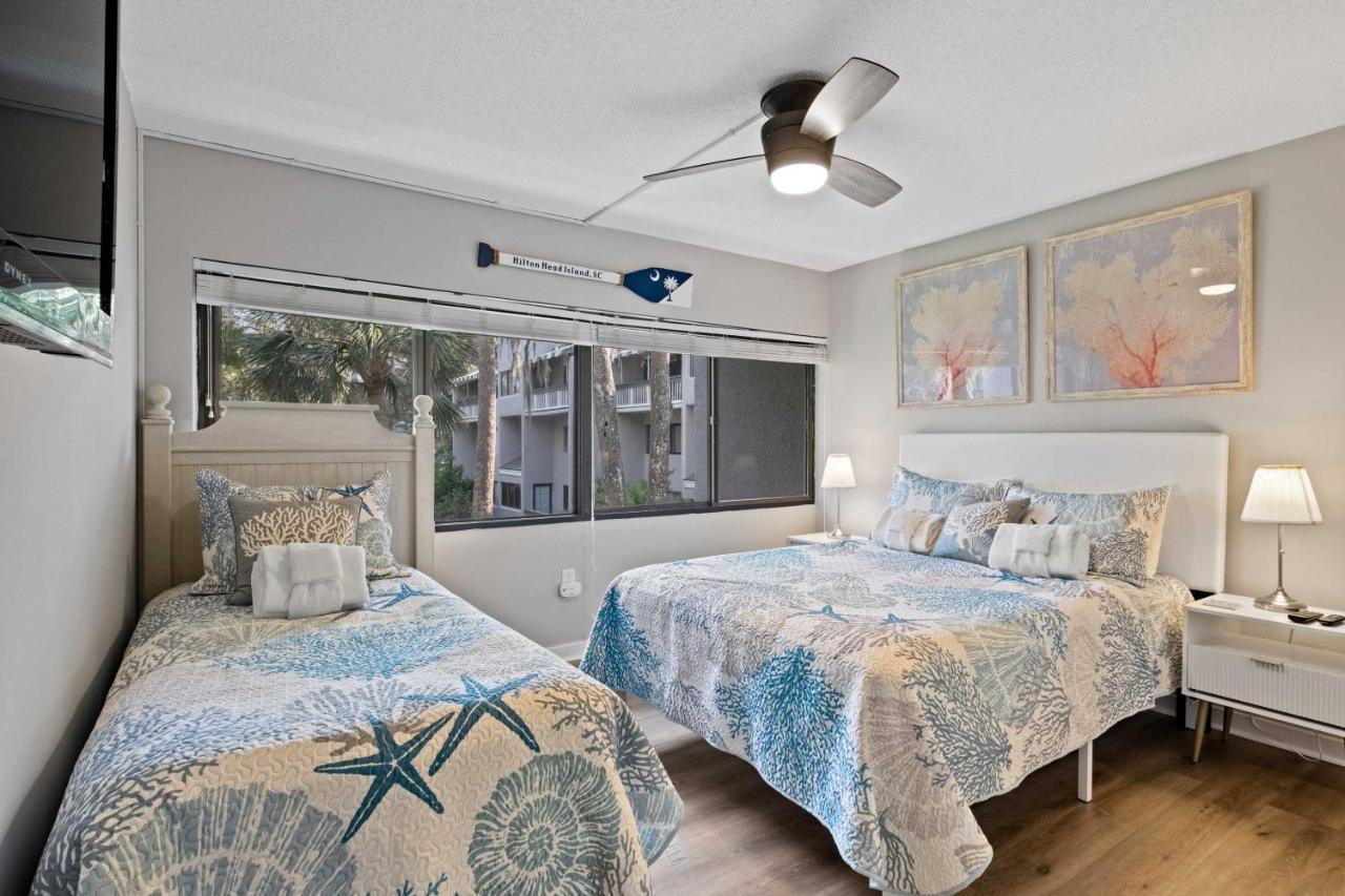 Coastal Oasis With Pool - Walk To Coligny Beach Park ヒルトンヘッドアイランド エクステリア 写真