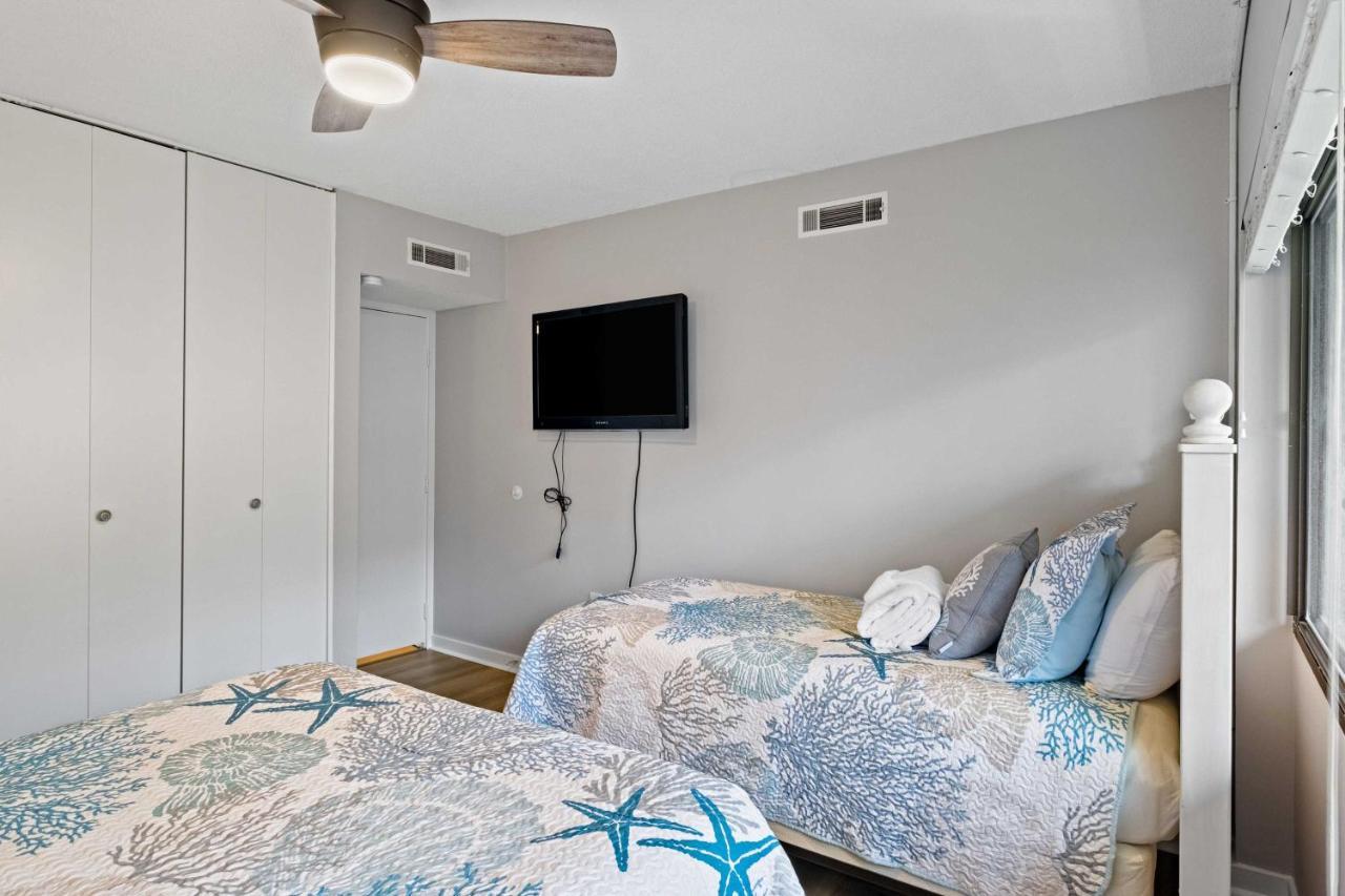 Coastal Oasis With Pool - Walk To Coligny Beach Park ヒルトンヘッドアイランド エクステリア 写真