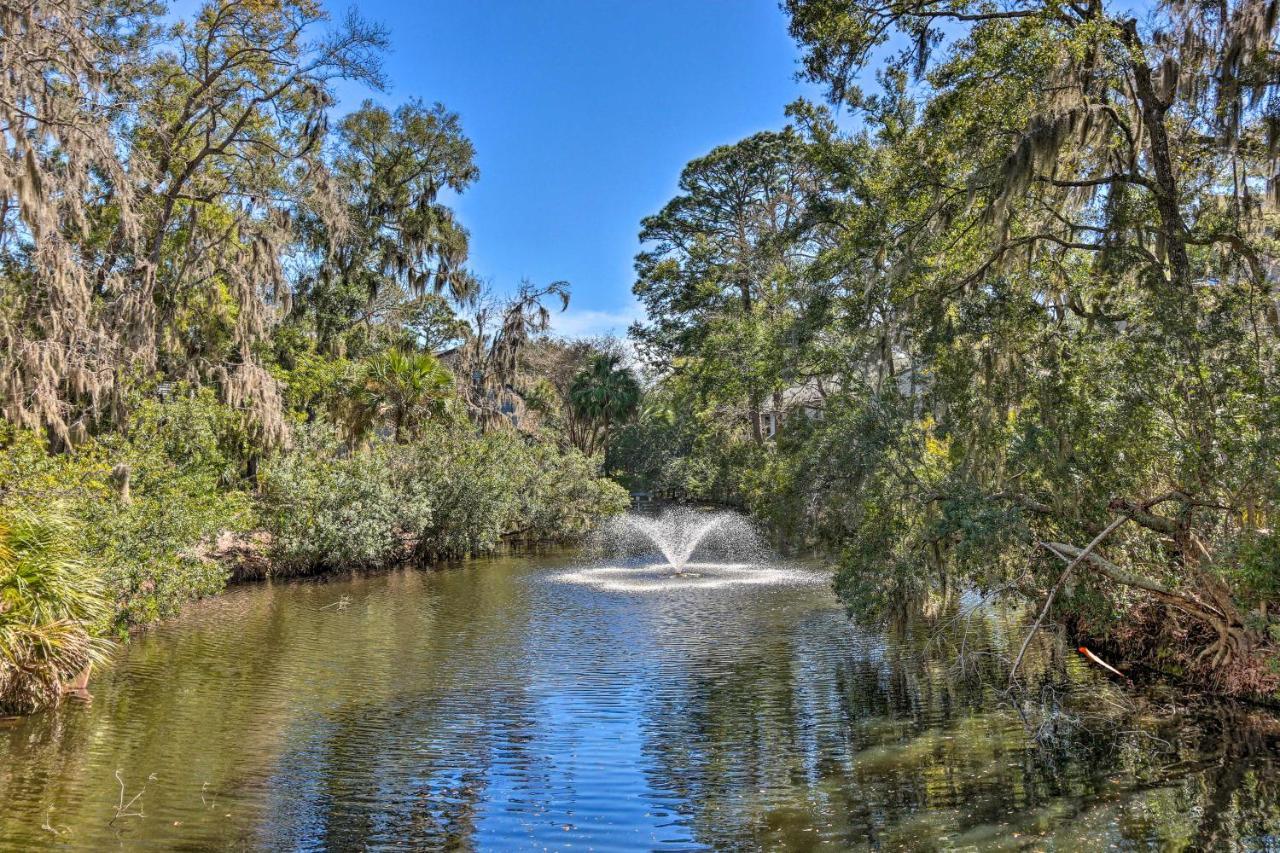 Coastal Oasis With Pool - Walk To Coligny Beach Park ヒルトンヘッドアイランド エクステリア 写真